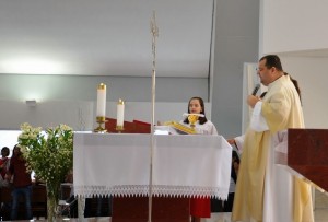 Fotos da Missa e Homenagem às Mães